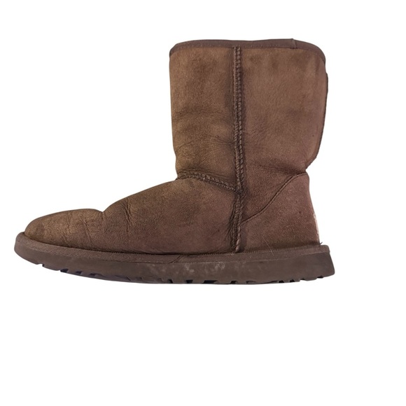 UGG Classic Short Boots Women's Dark Brown Size 6 Sheepskin Australia - Picture 1 of 10